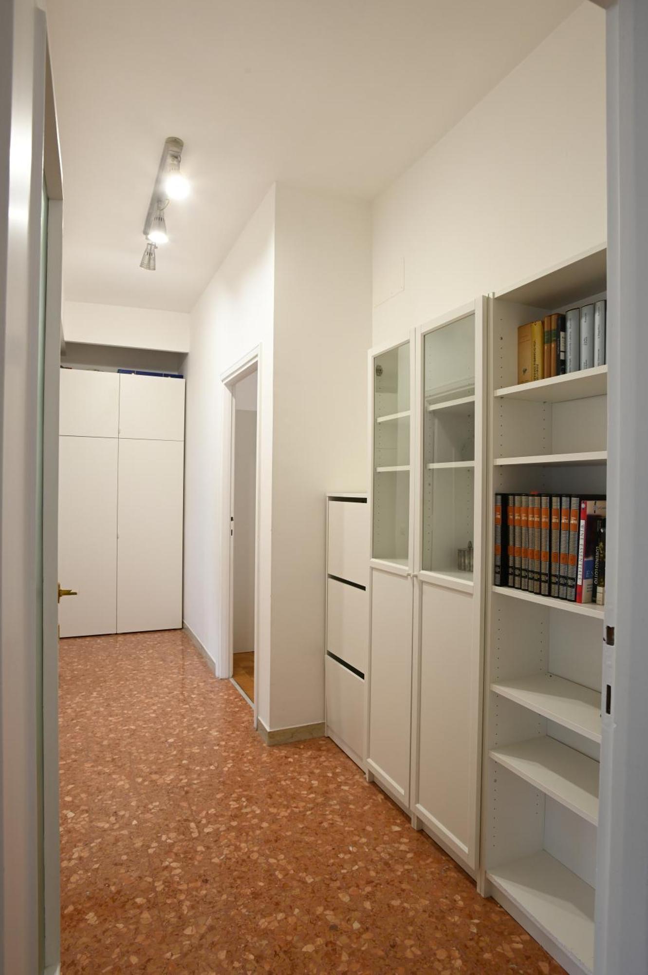 Vatican Firefly House Rom