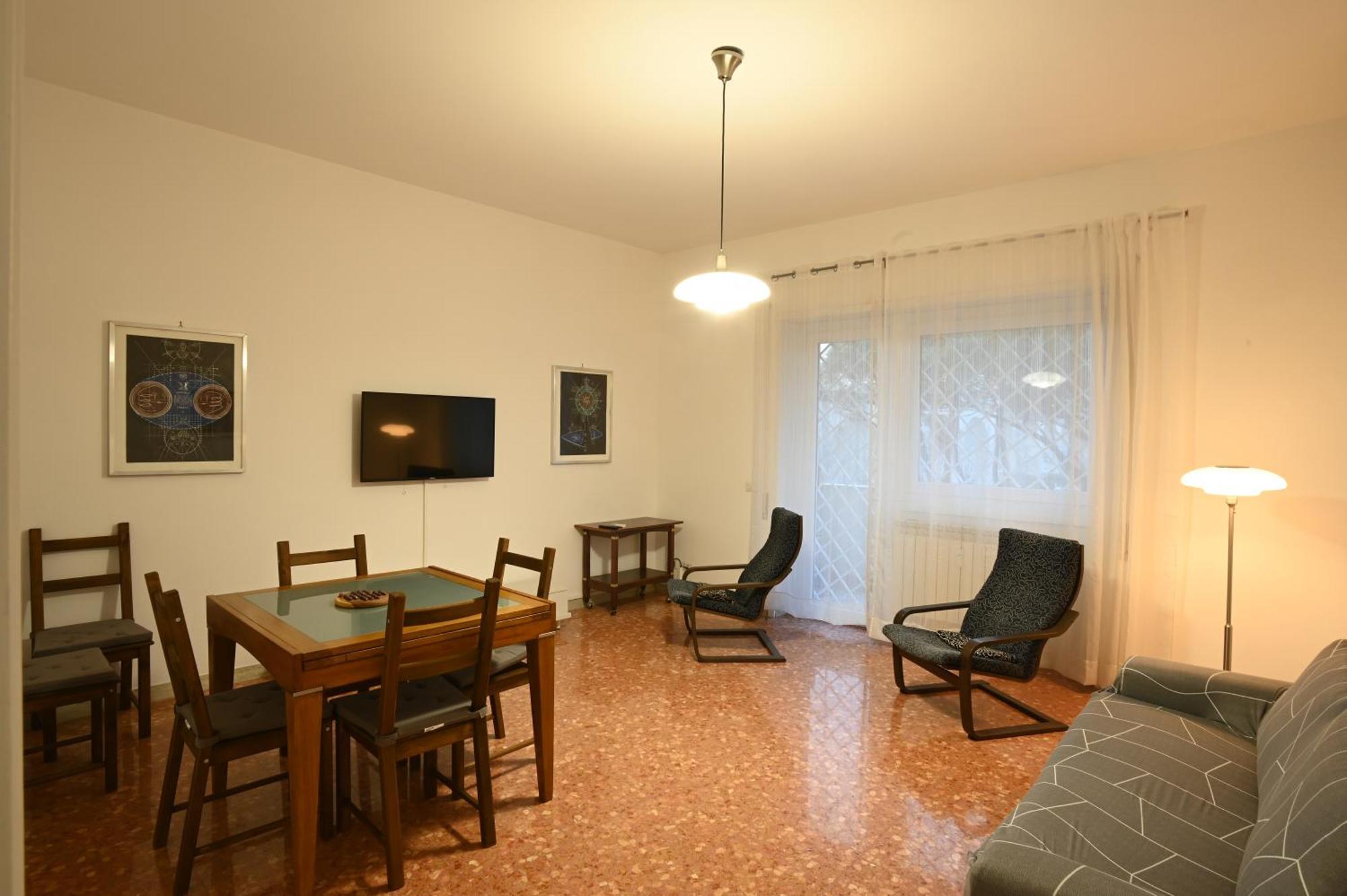 Apartment Vatican Firefly House